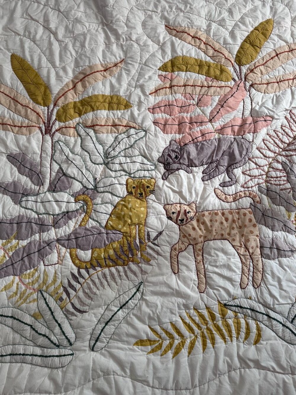 Crate and Kids Lovely Leopard Viole Kids Twin Quilt